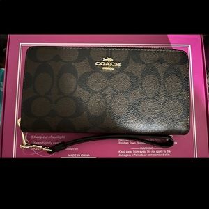 Coach wallet